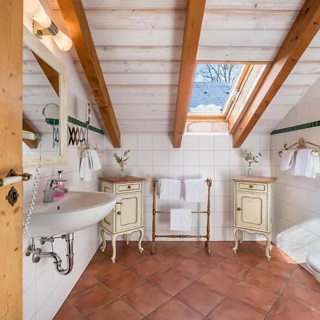 Ferienwohnung Dachstuberl *