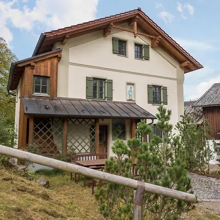 Ferienwohnung Dachstuberl Apartmán Seeshaupt